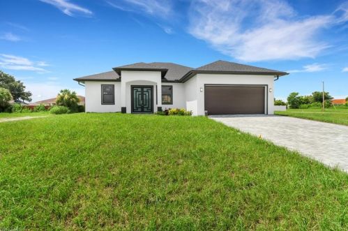 2620 22nd Ave, Cape Coral, FL 33914-3909