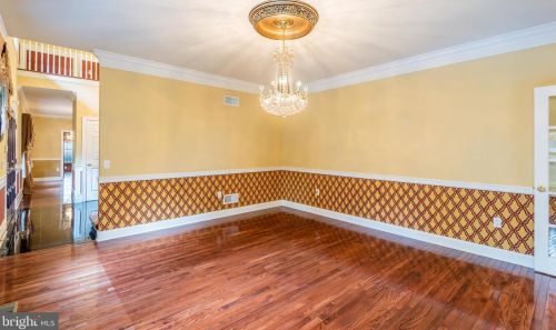 17 Westwind Dr, Lemoyne PA  17043-1233 exterior