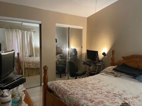 6244 175 Ter, Hialeah FL  33015-4437 exterior