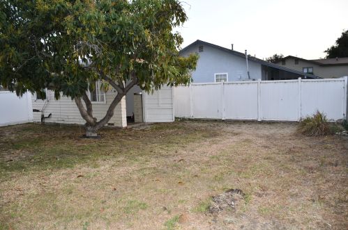 230 9th St, Santa Paula CA  93060-4102 exterior