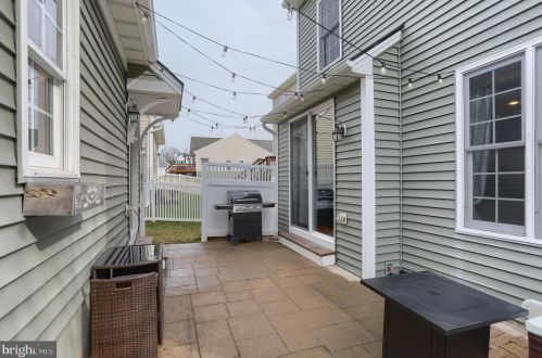 302 Witwer Way, Mount Joy PA  17552-1162 exterior