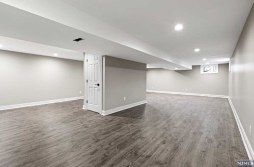 37 Tara Ln, Montville Township NJ  07045-9699 exterior