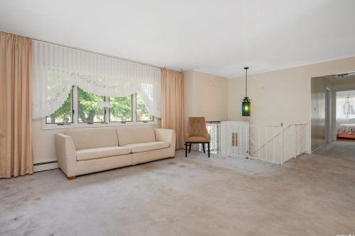 2788 Maple Ave, North Bellmore, NY 11710-2454