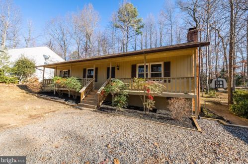 229 Washington St, Locust Grove, VA 22508-5137