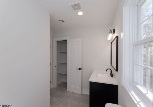 24 Shadow Ln, Berkeley Heights NJ  07922-1816 exterior
