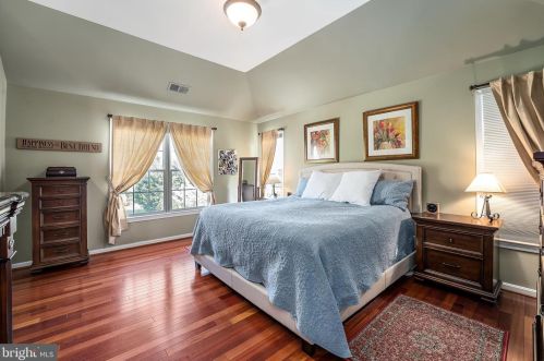 42306 Big Spg Ct, Leesburg VA 20176-6289 exterior