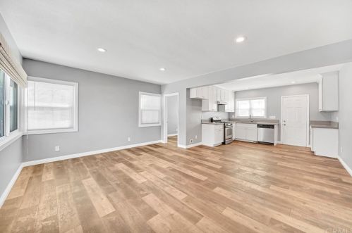 1477 Lemon Ave, Long Beach CA  90813-2158 exterior