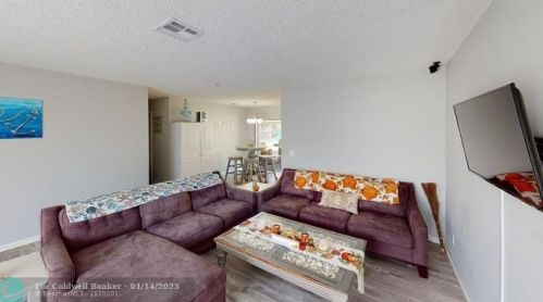 1802 Vesthaven Ct, Fort Pierce, FL 34952-8813