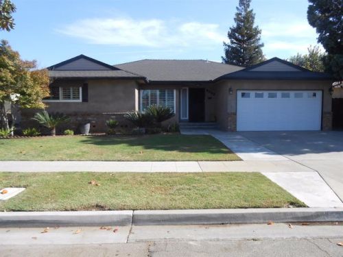6232 Fisher St, Fresno, CA 93710-5512