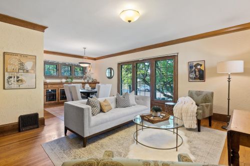 1819 Beverly Rd, Milwaukee WI 53211-2504 exterior