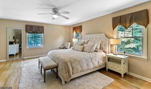 29 Maple Village Ct, Bernardsville NJ  07924-2509 exterior