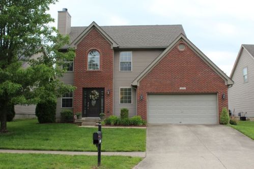 1608 Crosstimbers Dr, Louisville, KY 40245-8495