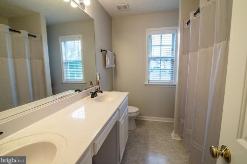 3809 Alberta Dr, Fredericksburg VA  22408-7713 exterior
