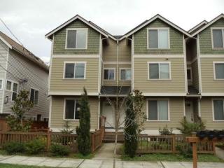 12316 33rd Ave, Seattle WA  98125-5610 exterior