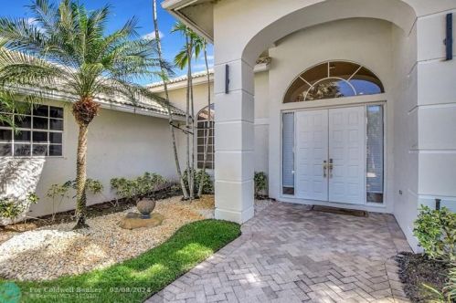 10595 Stonebridge Blvd, Boca Raton FL  33498-2002 exterior