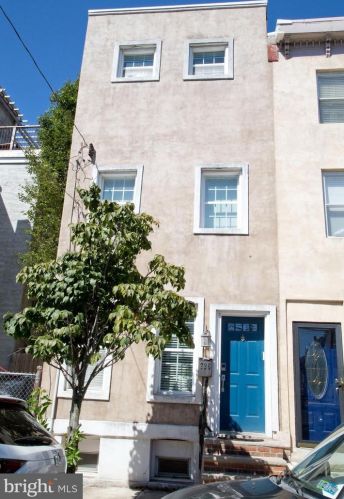 726 24 St, Philadelphia PA 19146-2540 exterior