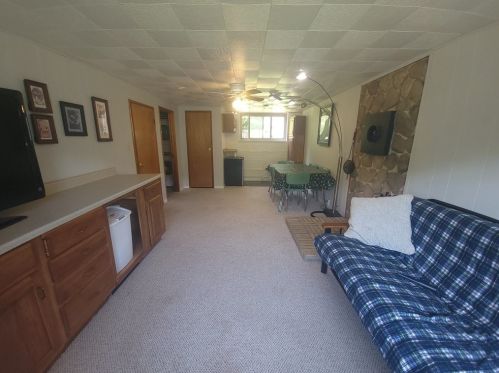 6279 Poketa Rd, Verona PA  15147-3305 exterior