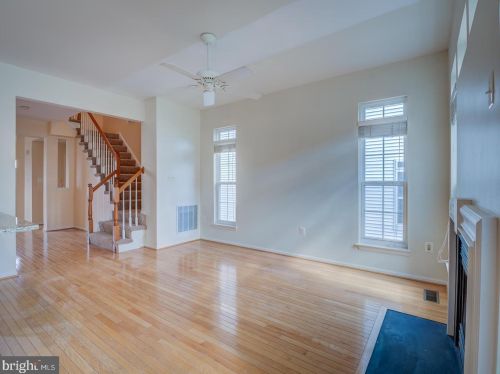 7355 Bloomington Ct, Springfield VA  22150-4920 exterior