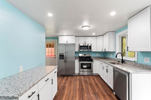 132 Firwood Dr, Bridgeville PA  15017-1204 exterior