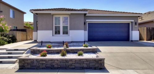 9674 Two Harbors Dr, Elk Grove CA  95624-4491 exterior