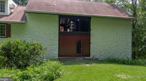 7740 Washington Ln, Melrose Park, PA 19027-1039