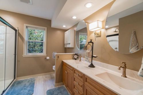 5983 Shore Dr, Eau Claire WI  54703-2079 exterior