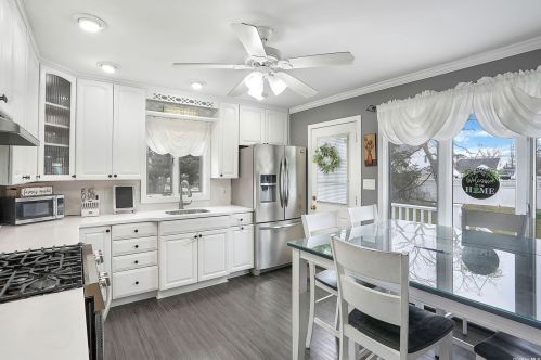 309 12th St, Babylon NY  11704-3106 exterior