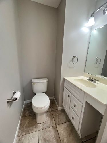 950 Oakmont Ct, Hamilton KY  41091-7723 exterior
