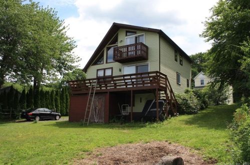 32 Eastview Rd, Terryville, CT 06786-7237