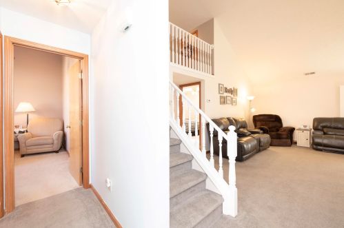 452 Woodside Pl, Bellefontaine OH  43311-1597 exterior