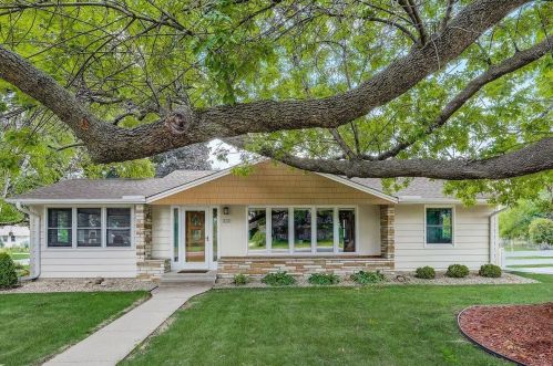 3100 Rankin Rd, Minneapolis, MN 55418-2550