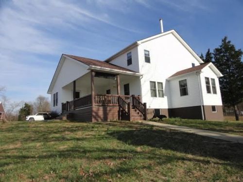 8396 Cub Run Hwy, Bonnieville, KY 42765-8129