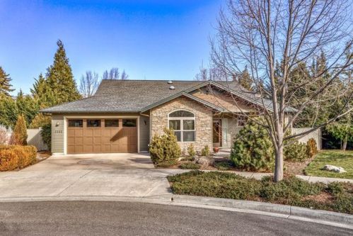 2232 Chitwood Ln, Ashland, OR 97520-3617