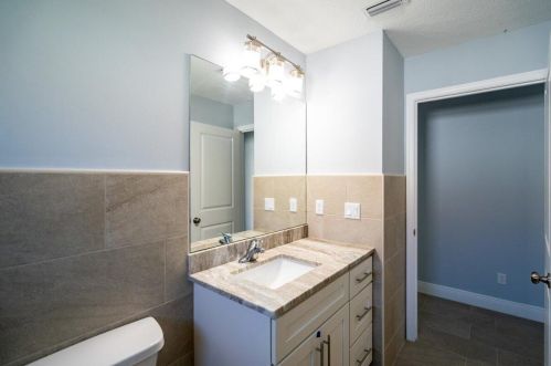 335 Saginaw Ave, Fort Pierce FL 34953-5993 exterior