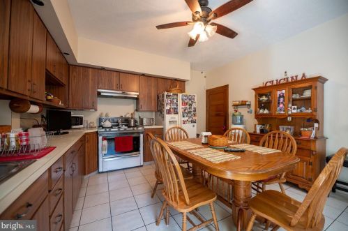 647 Marshall St, Norristown PA 19401-5136 exterior