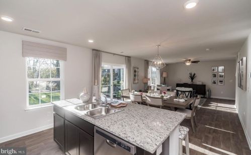 179 Winifred Dr, Hanover PA  17331 exterior