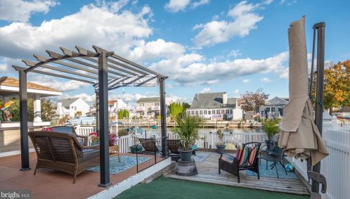 106 Moorage Ave, Berkeley Township NJ  08721-1879 exterior