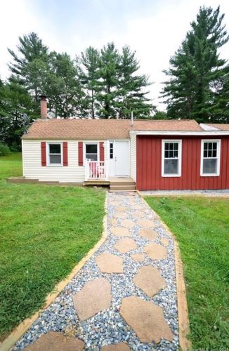 15 David Ave, Norwich, CT 06351-1011