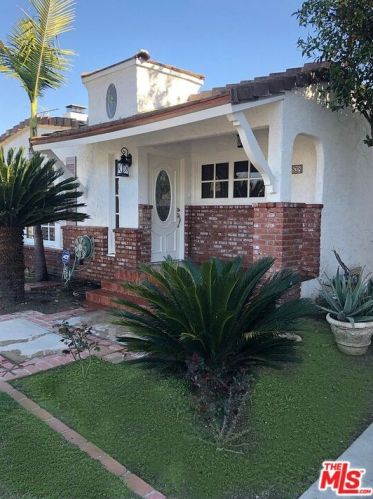 10838 Huston St, North Hollywood, CA 91601-4612