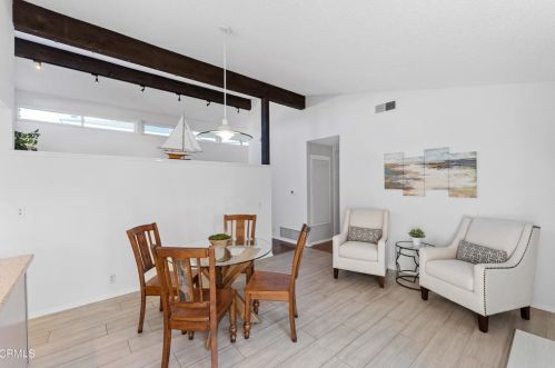 1805 Adelaide Ct, Oxnard CA 93035-3102 exterior