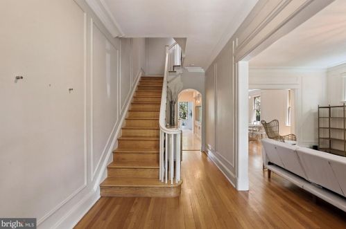 1723 Webster St, Washington, DC 20011-4211