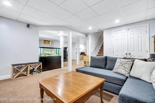 305 Bartley Rd, Jackson Twp NJ  08527-1166 exterior