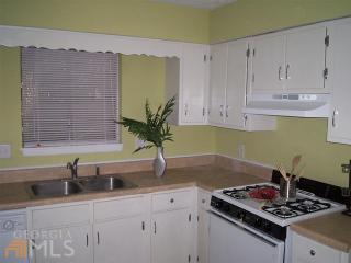 5047 Martins Crossing Rd, Stone Mountain GA  30088-1917 exterior