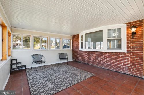 2530 Springview Rd, Norristown, PA 19401-1811