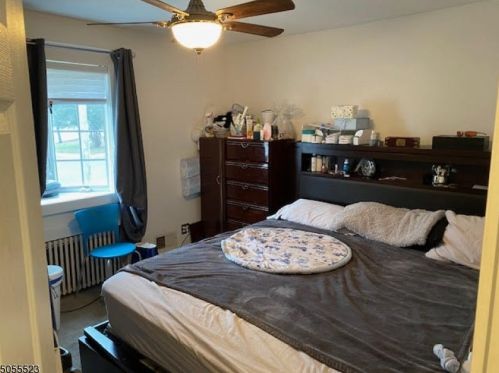 798 Old Lake Ave, Rahway NJ  07065-2623 exterior