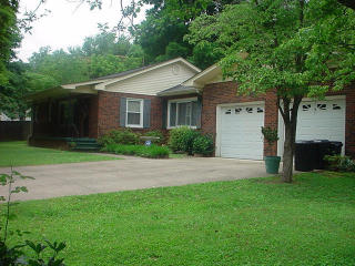 304 Lake Ln, Caryville, TN 37714