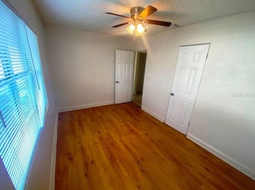 4332 Lake Lawne Ave, Orlando FL  32808-7331 exterior