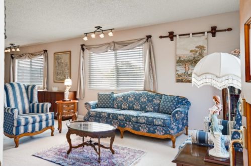2700 Wexford Ave, South San Francisco, CA 94080-5520