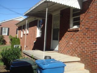 345 2nd St, Hickory NC  28601-5042 exterior