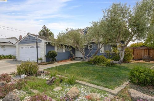 2584 Phelan Ave, Hayward, CA 94545-4860